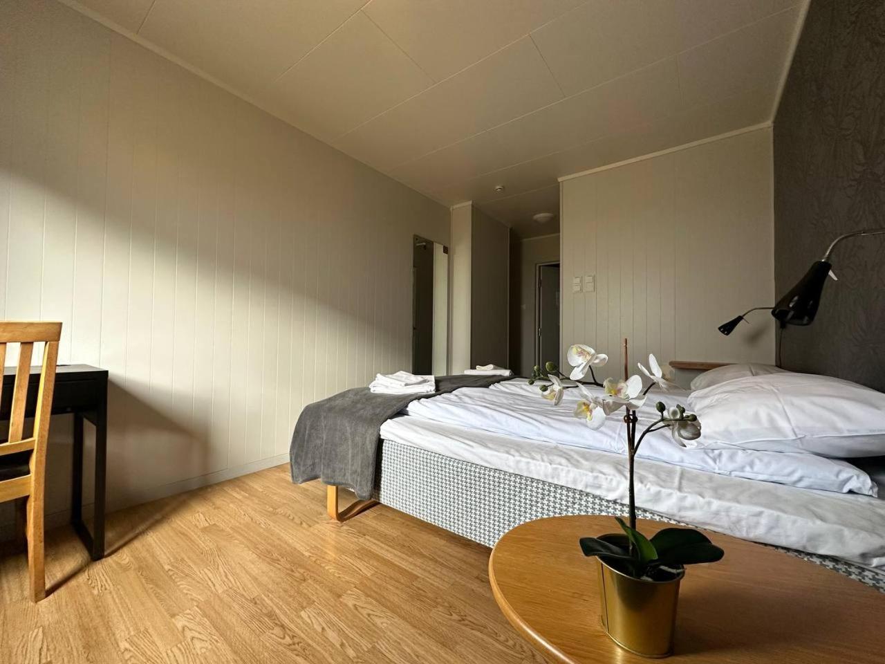 Terrak Gjestegard Buitenkant foto